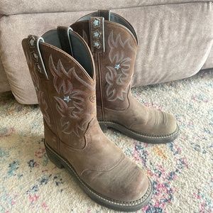 Ariat boots size7.5